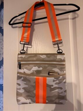 HAUTE SHORE Desert Camo Crossbody with Orange Stripe